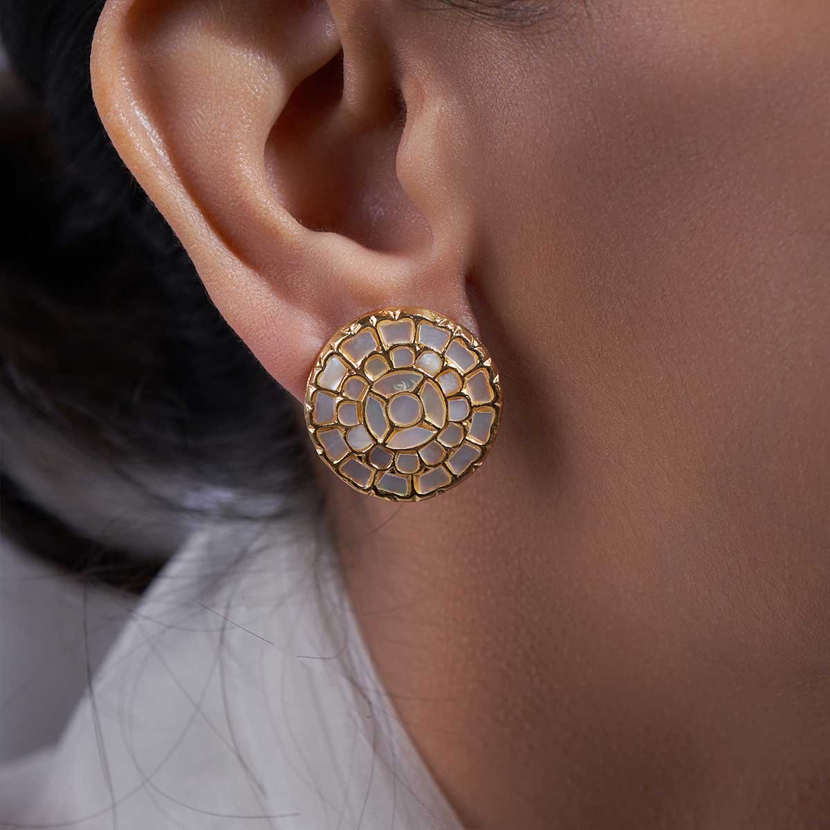 Mini Mali Studs- Mother of Pearl