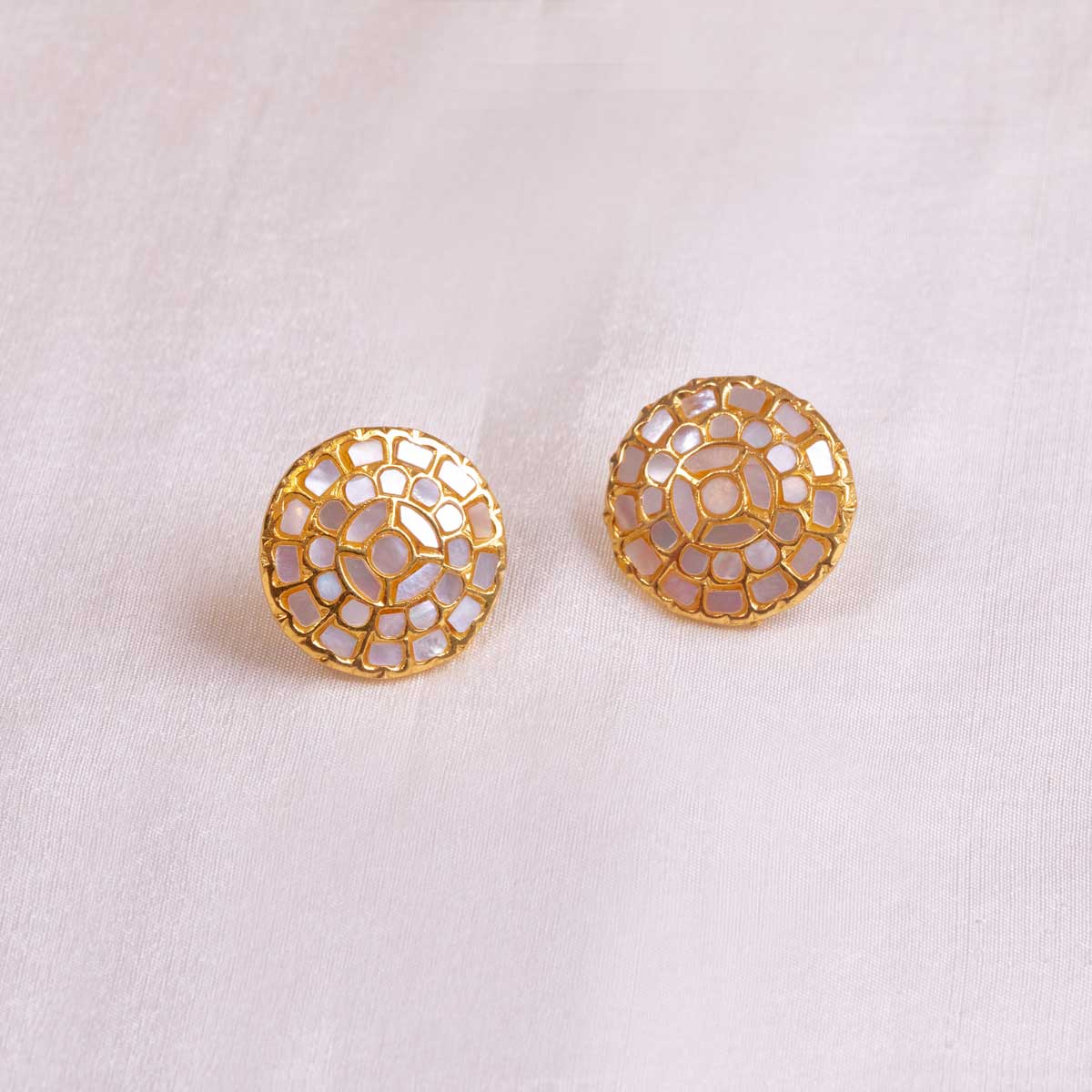 Mini Mali Studs- Mother of Pearl