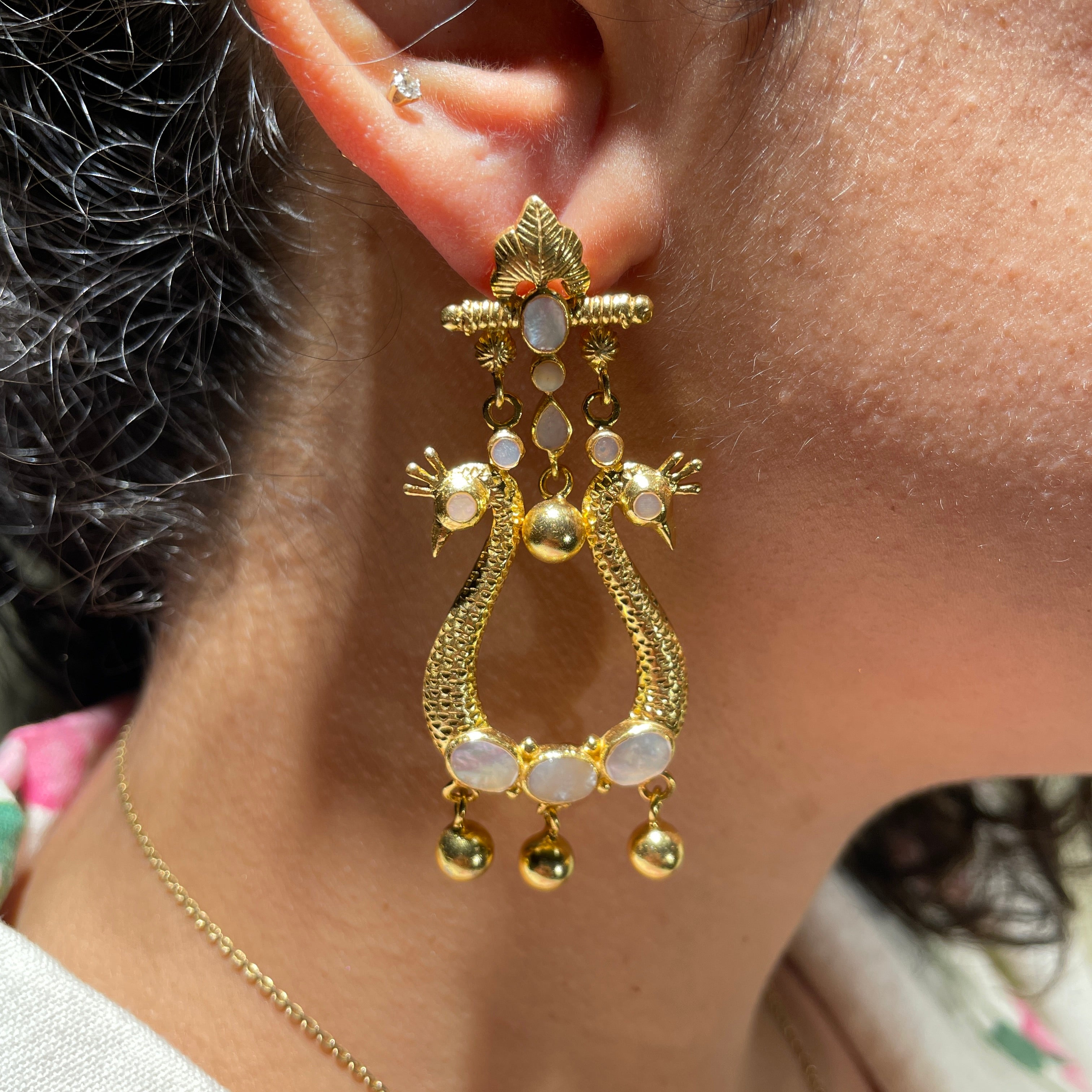Navi Peacock Earring - Mother of Pearl